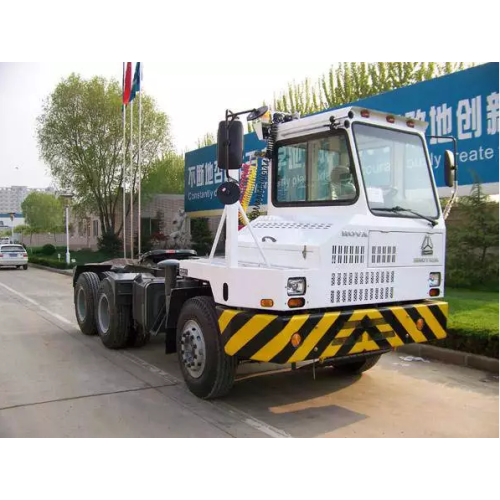 2023 New Brand SINOTRUK EV Special Towing Vehicle for Partial Driving Dock in Stock